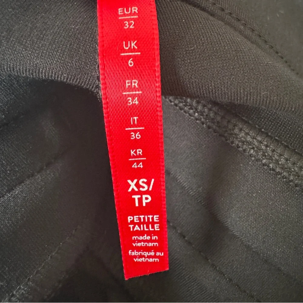 SPANXsmooth Black PerfectFit Ponte High Rise Flared Leg Pants Size XS/PT (NWOT) - Picture 7 of 10